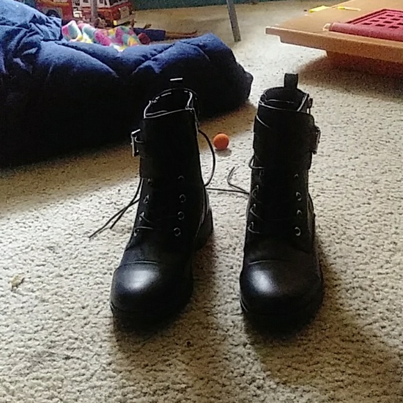 Combat boots - Picture 4 of 4